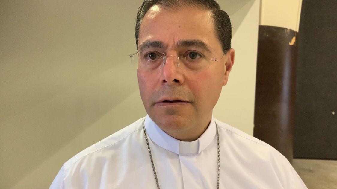 Reconoce iglesia católica déficit de sacerdotes para ofrecer servicios religiosos.