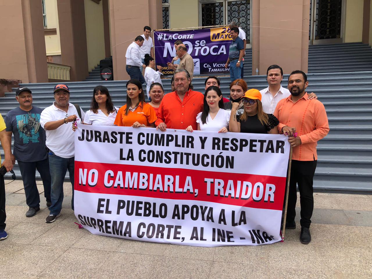 Protestan en Ciudad Victoria contra desaparición de la SCJN No lo vamos  a permitir;  dice Gustavo Cárdenas.