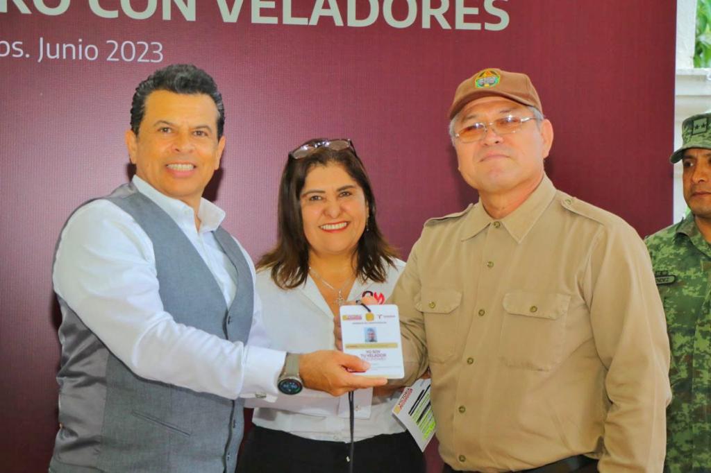 Se reúne Lalo Gattás con uniones de veladores de la ciudad