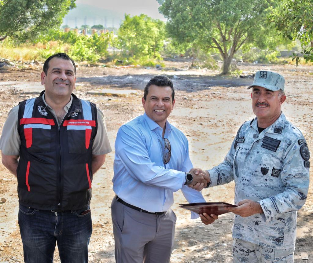 Entrega Alcalde de Victoria 10 hectáreas para la Guardia Nacional