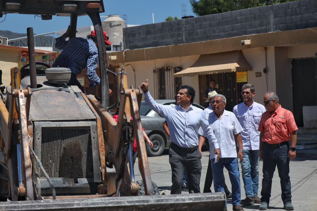 Supervisa alcalde avance de obra en 24 Berriozábal