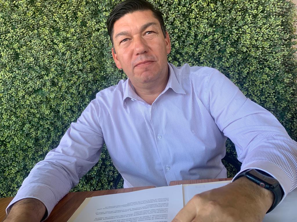 Pepe Braña dispuesto a levantar la mano. Buscará otro espacio si la gente así lo desea.