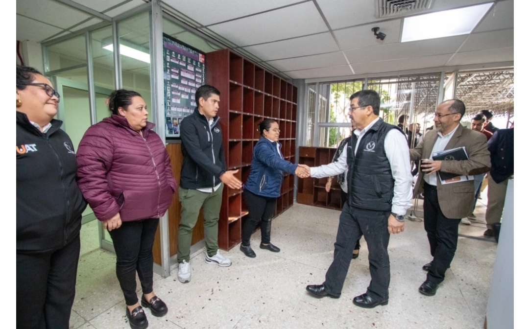 Inicia Dámaso Anaya recorrido por facultades de la UAT