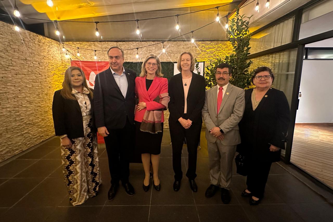 La UAT y la Embajada de Australia fortalecen su cooperación académica y de investigación