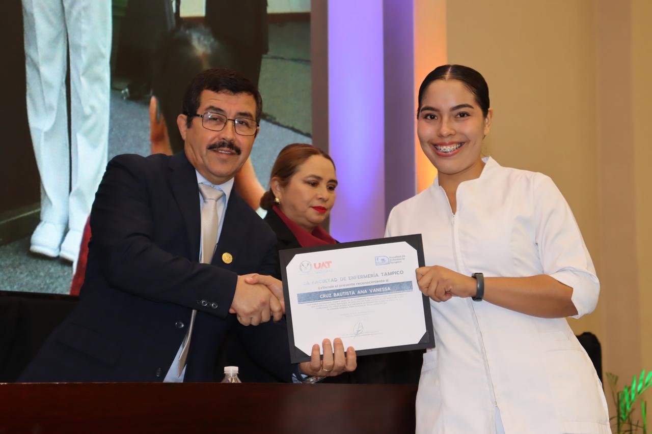 Aborda la UAT transformación y humanismo de la enfermería en el desarrollo sustentable