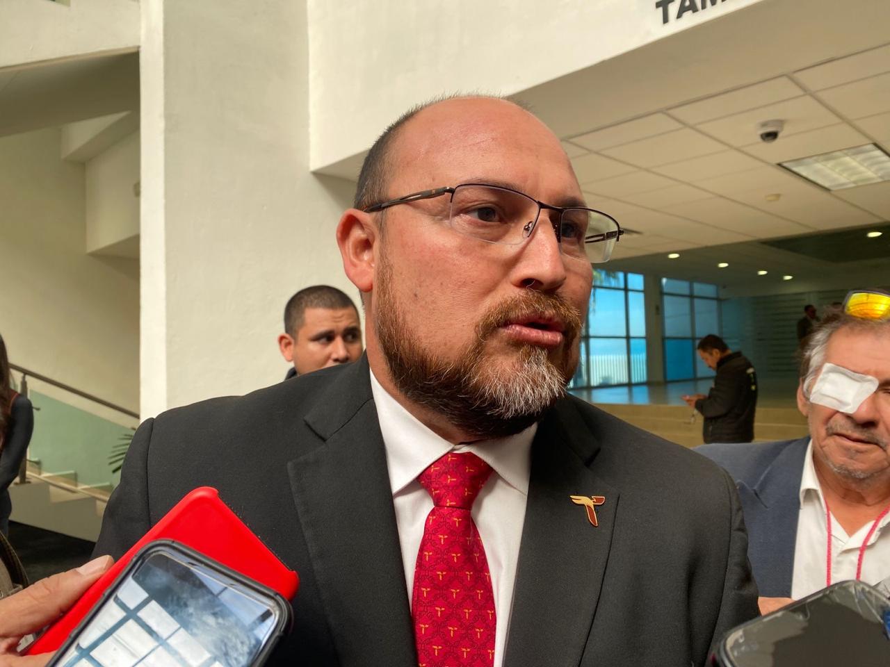 Calabazo asegura sigue firme en gobierno del estado.