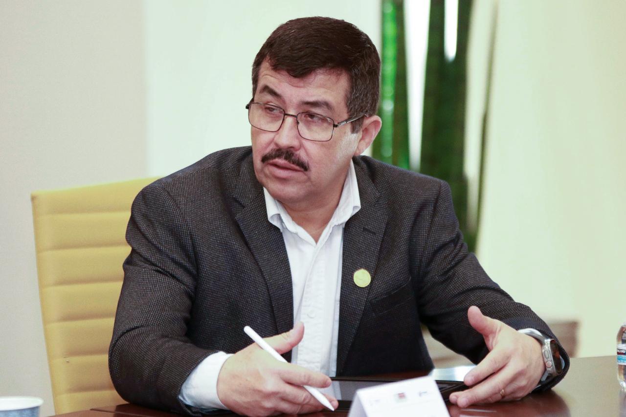 Rector de la UAT y universitarios conviven en jornada estudiantil