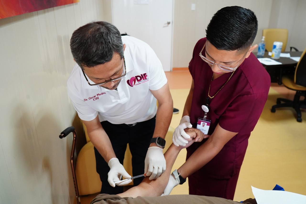 DIF NUEVO LAREDO MEJORA MOVILIDAD DE PACIENTES CON APLICACIÓN GRATUITA DE TOXINA BOTULÍNICA