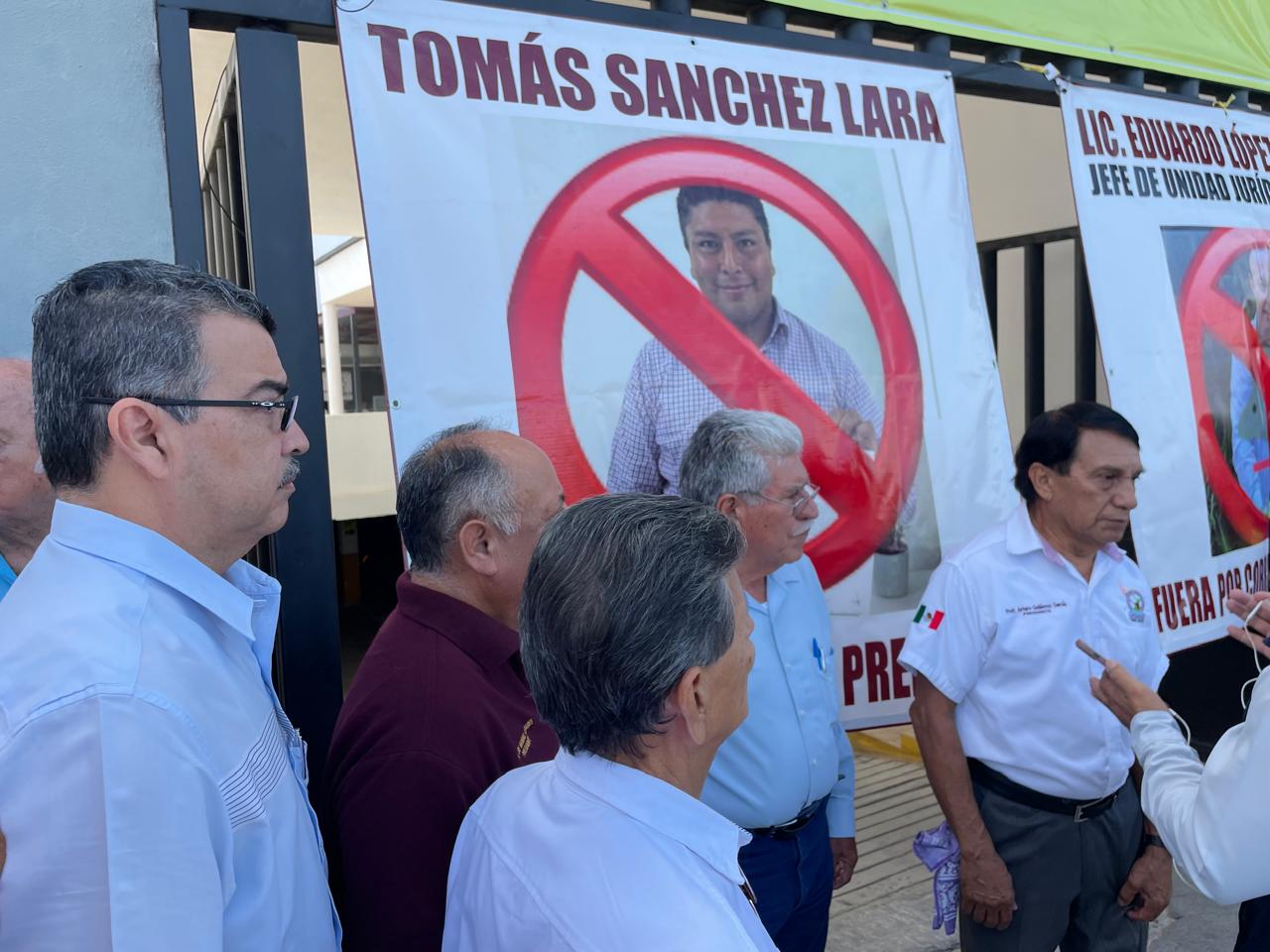 Jubilados y pensionados del ISSSTE continúan con sus reclamos. Exigen la destitución de funcionarios federales