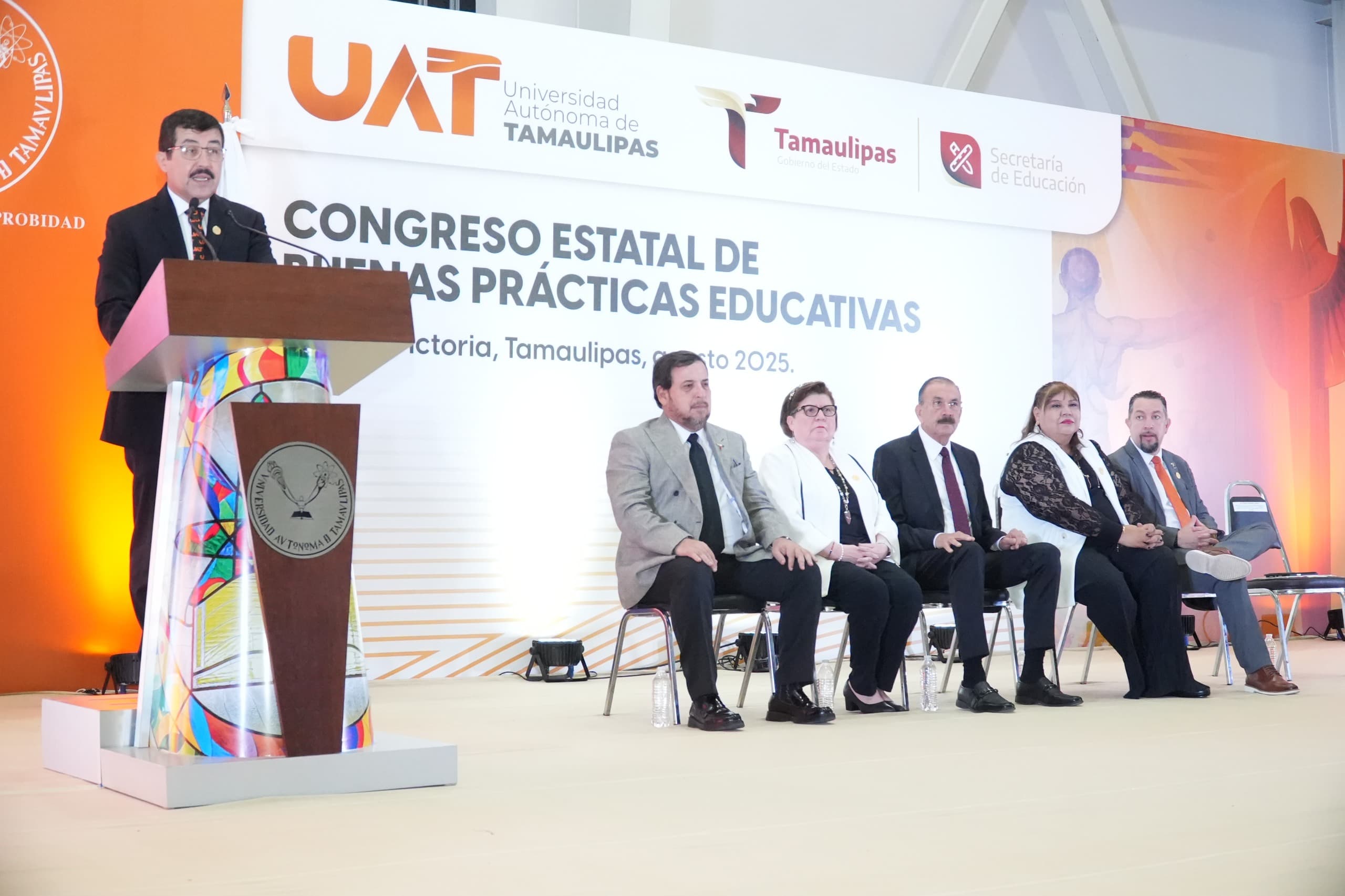 Desarrolla la UAT foro de experiencias educativas para fortalecer la práctica docente