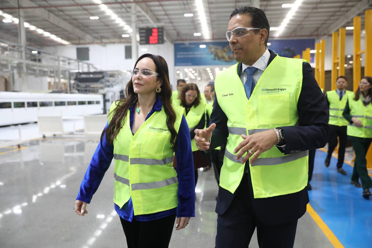 CON OBRAS HISTÓRICAS EN EDUCACIÓN, CARMEN LILIA CANTUROSAS ASEGURA OPORTUNIDADES PARA LA JUVENTUD DE NUEVO LAREDO