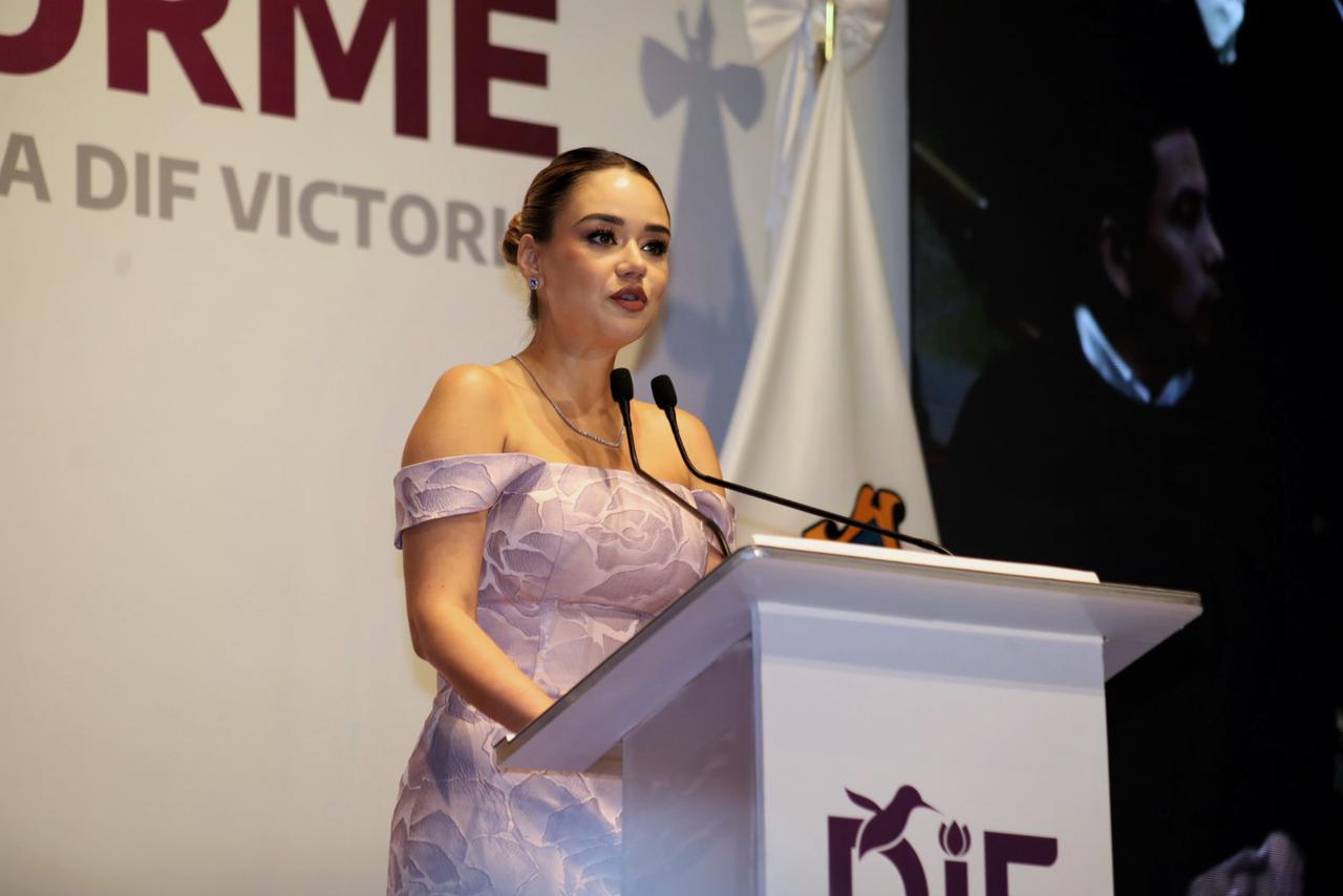 Convoca Lucy de Gattás a seguir unidos de corazón por las familias de Victoria.