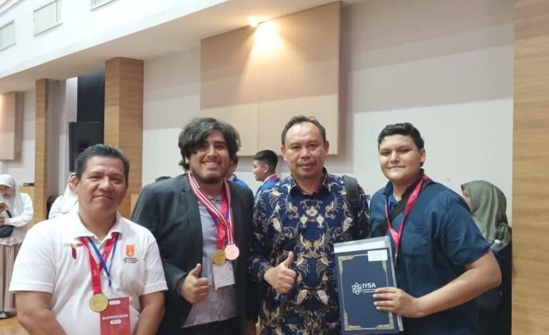 UP Altamira gana medalla de oro internacional con proyecto ambiental en Malasia