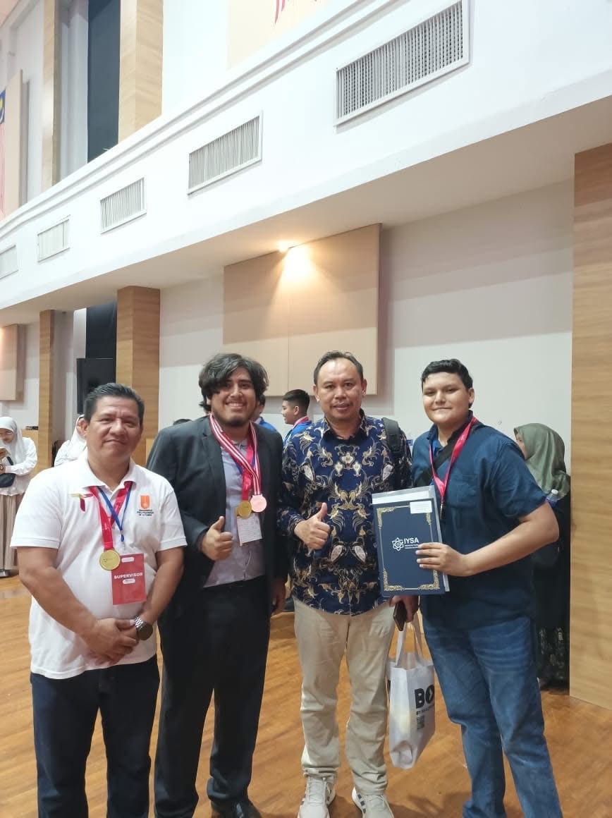 UP Altamira gana medalla de oro internacional con proyecto ambiental en Malasia