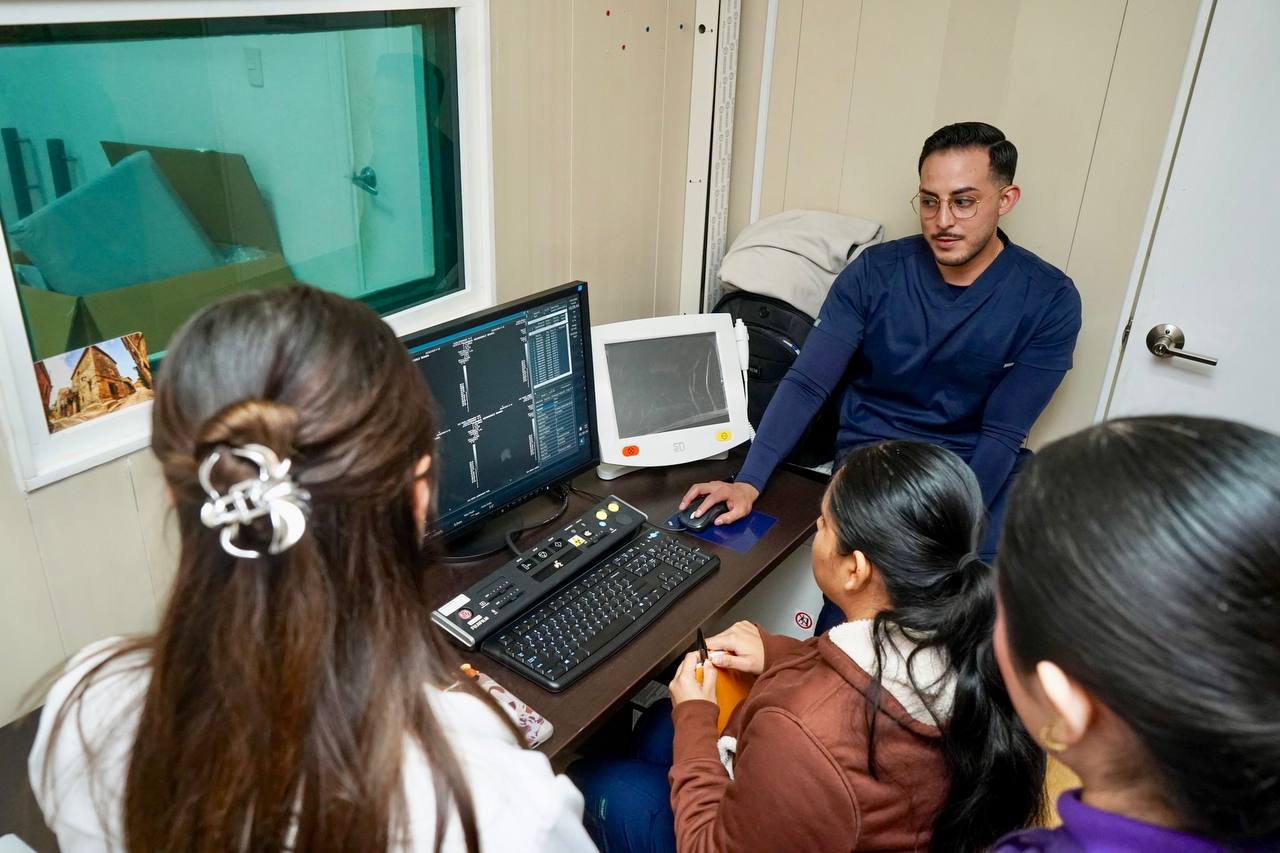 AVANZA INSTALACIÓN DE TOMÓGRAFO DEL SISTEMA DIF, CAPACITAN A PERSONAL PARA SU USO ÓPTIMO