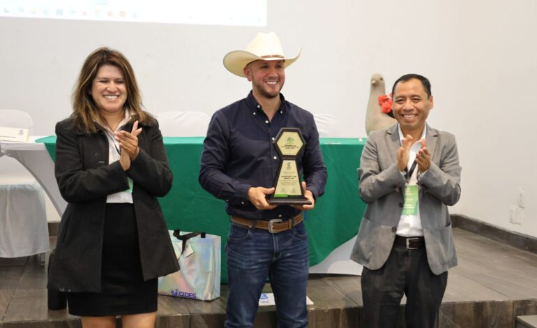 Reconocen a joven tamaulipeco con el Premio Líder Ambiental 2026 en Chiapas
