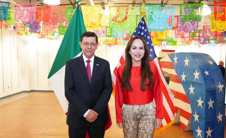 ALCALDESA CARMEN LILIA CANTUROSAS REFRENDA COMPROMISO CON FUERZAS VIVAS PARA IMPULSAR EL DESARROLLO ESTRATÉGICO DE NUEVO LAREDO