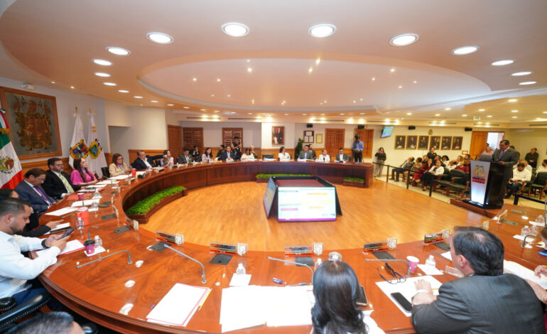 CONSTRUCTORES DE NUEVO LAREDO RECONOCEN VISIÓN DEL GOBIERNO MUNICIPAL TRAS APROBACIÓN DEL PLAN DE OBRA PÚBLICA 2026