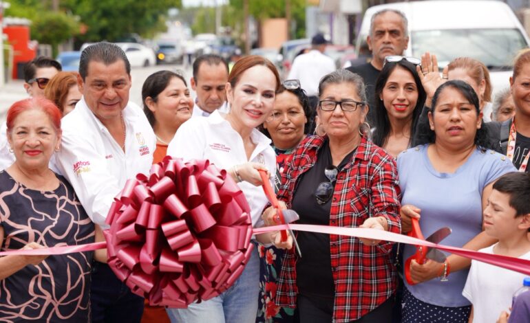 ENTREGA CARMEN LILIA CANTUROSAS OBRAS DE PAVIMENTACIÓN Y RECARPETEO EN CUATRO COLONIAS AL PONIENTE DE NUEVO LAREDO