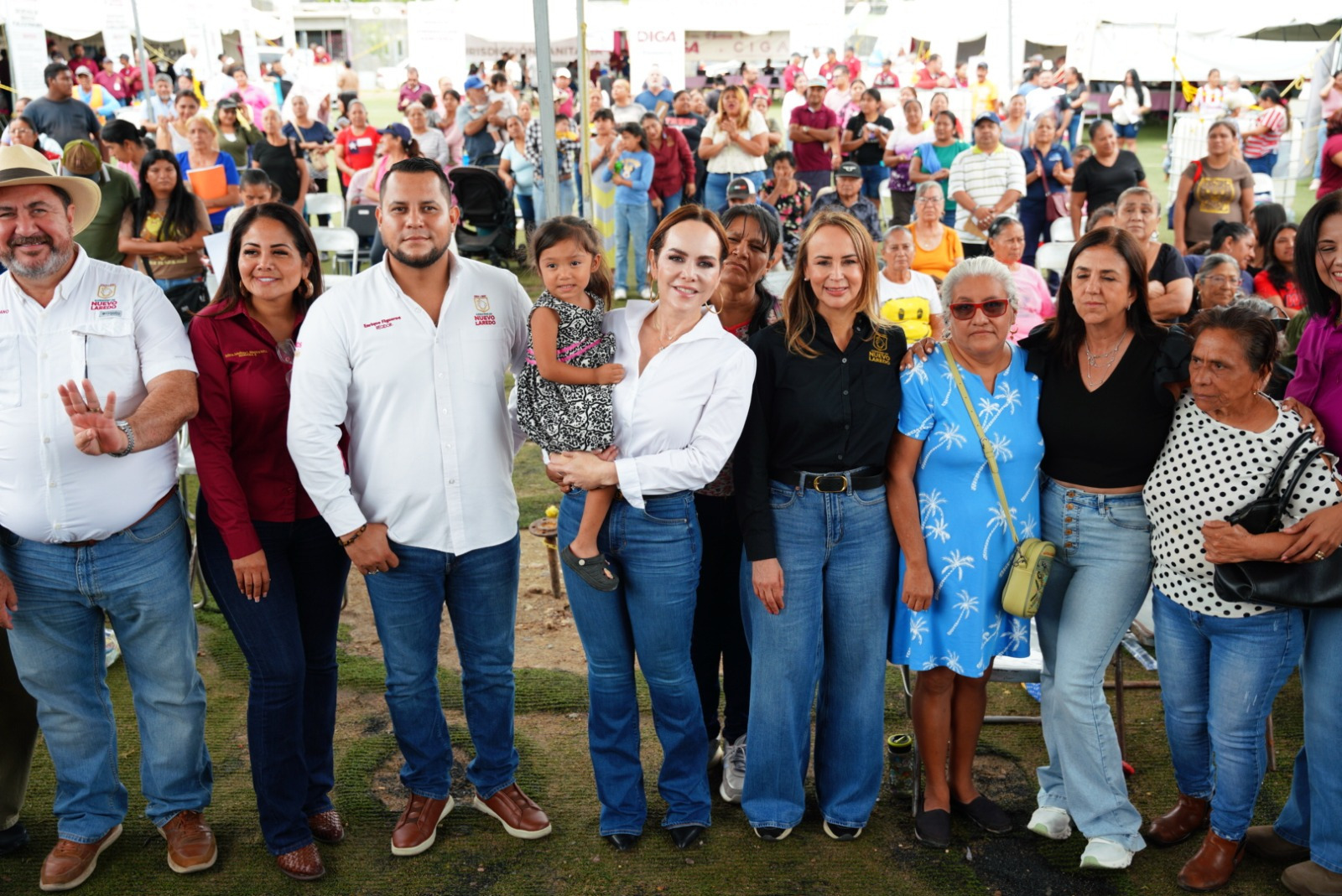 ALCALDESA CARMEN LILIA CANTUROSAS LLEVA GOBIERNO CERCANO Y ATENCIÓN PERSONALIZADA A PALMARES