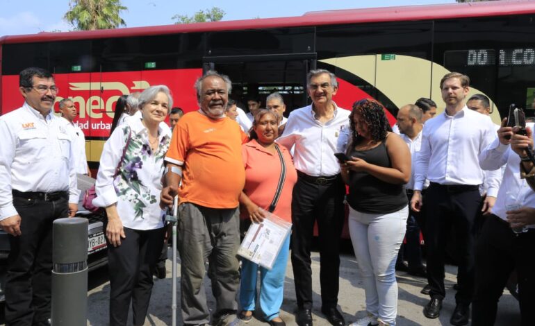 Reconoce el gobernador Américo Villarreal estándares de excelencia de la UAT