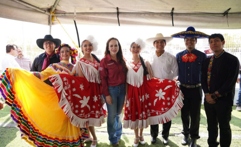 ALCALDESA CARMEN LILIA CANTUROSAS HACE LLAMADO PARA ACCEDER AL BENEFICIO DE LA BECA CULTURAL