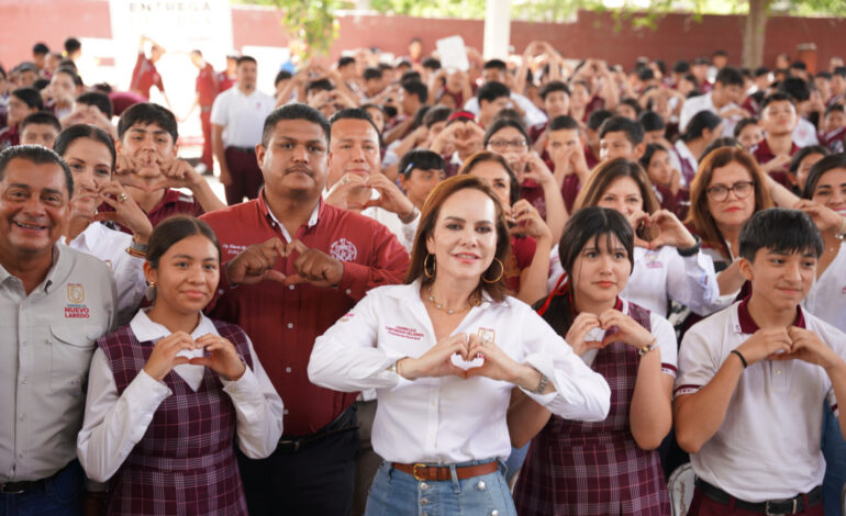 ALCALDESA CARMEN LILIA CANTUROSAS TRANSFORMA INFRAESTRUCTURA DE SECUNDARIAS TÉCNICAS DE NUEVO LAREDO