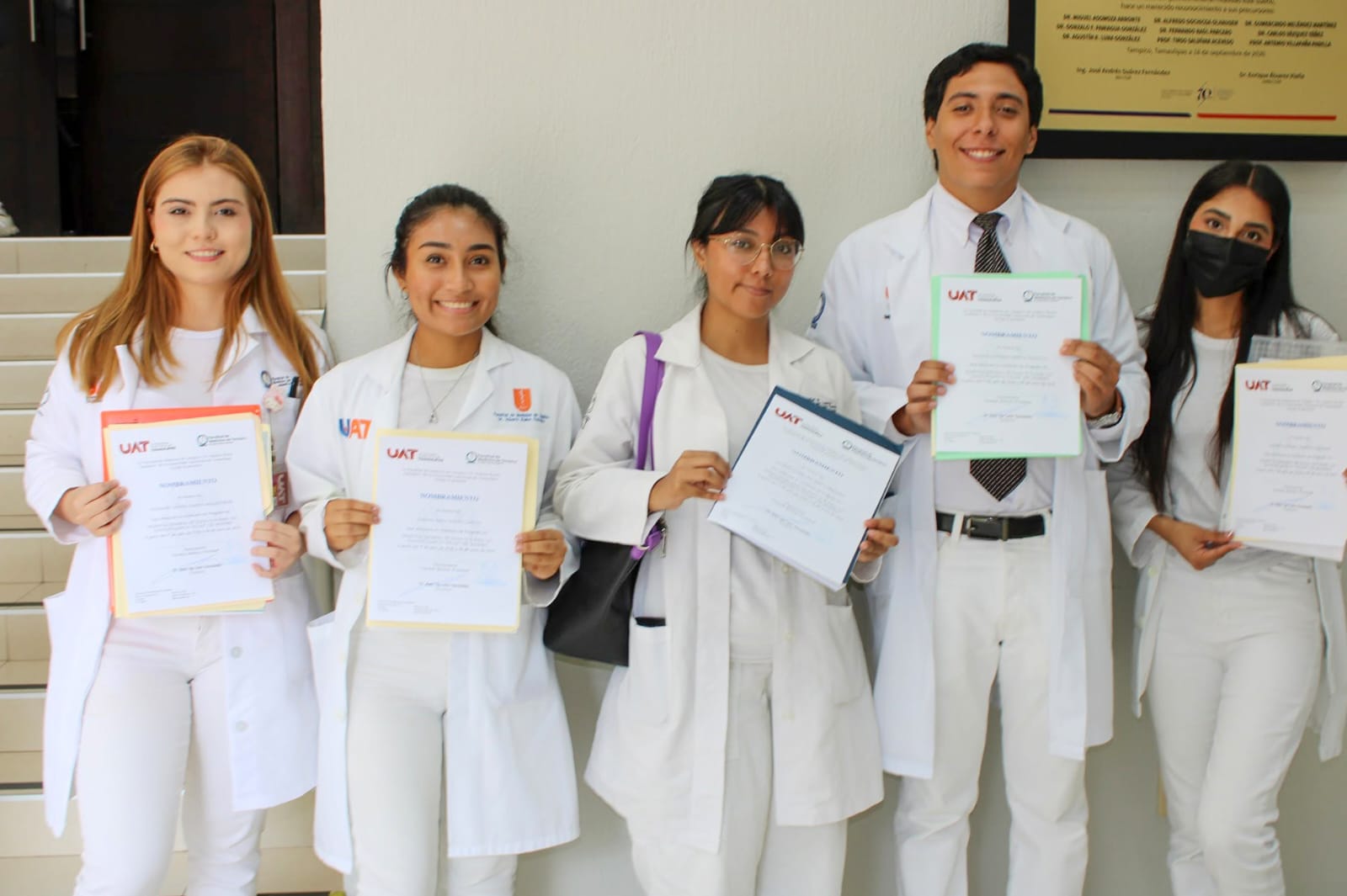 Egresados de Medicina de la UAT obtienen 276 plazas para internado médico