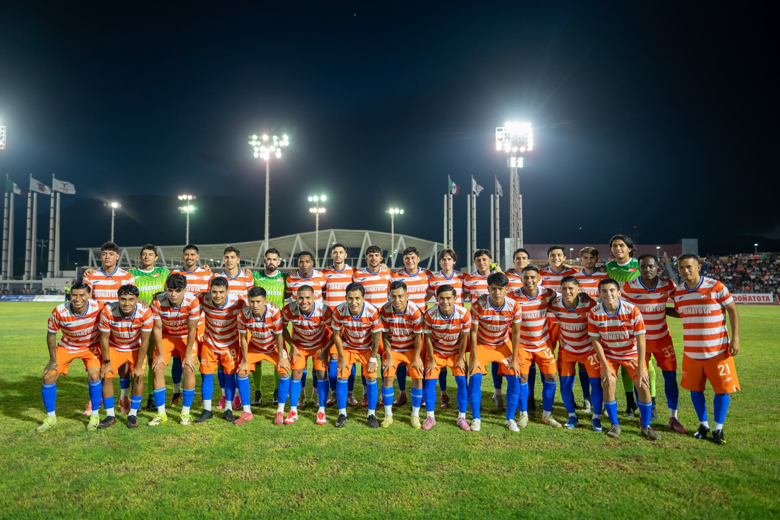 Correcaminos y Chivas regalan electrizante empate sin goles en el Marte R. Gómez