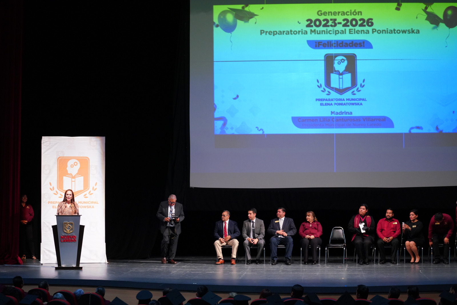IMPULSA CARMEN LILIA CANTUROSAS EDUCACIÓN Y OPORTUNIDADES; EGRESAN MIL 650 JÓVENES DE LAS PREPARATORIAS MUNICIPALES
