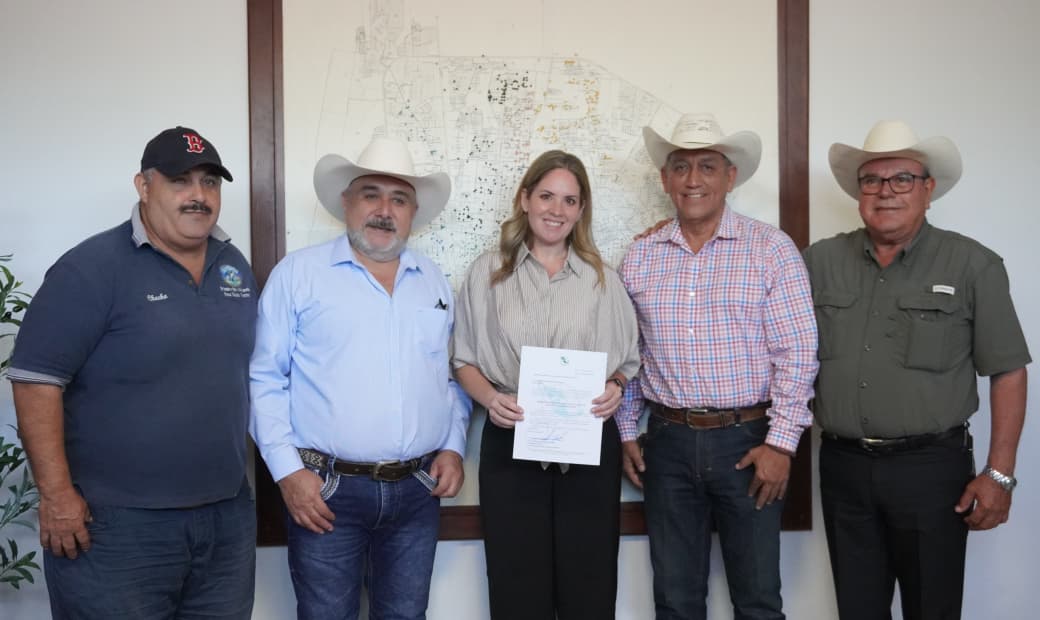 Nombran a Ale Cárdenas primera Embajadora de Buena Voluntad de la FEMCAE
