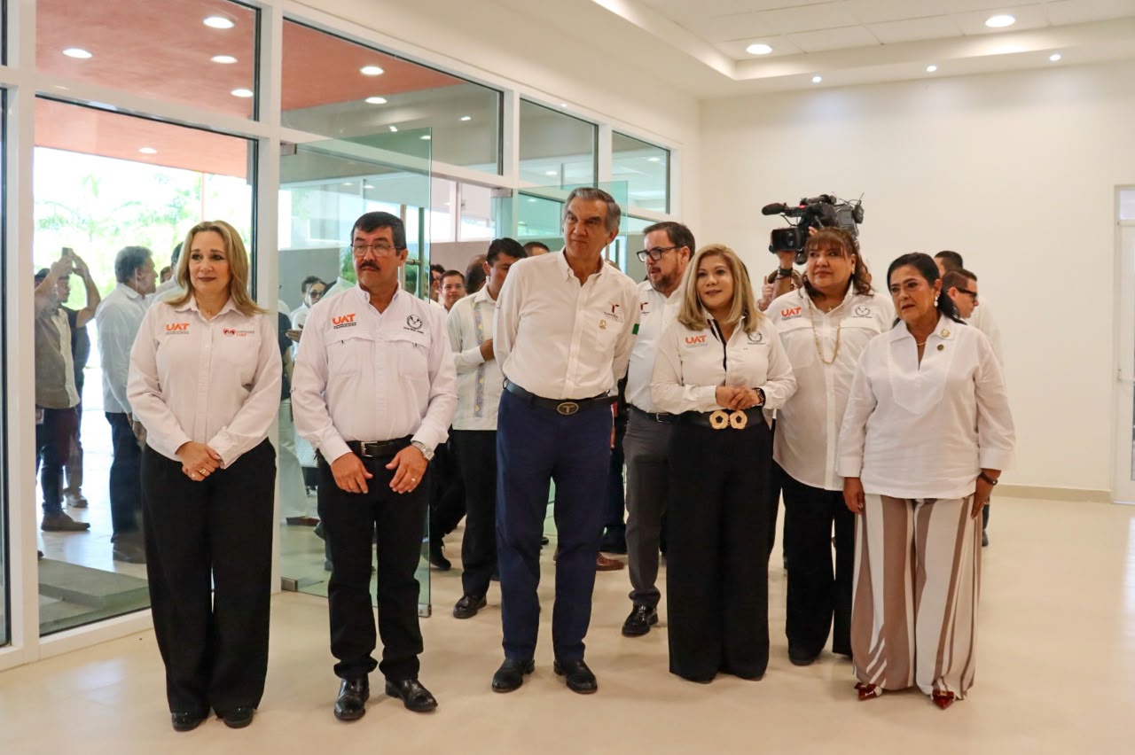 Reconoce Américo Villarreal calidad y pertinencia de la nueva Prepa UAT Tampico