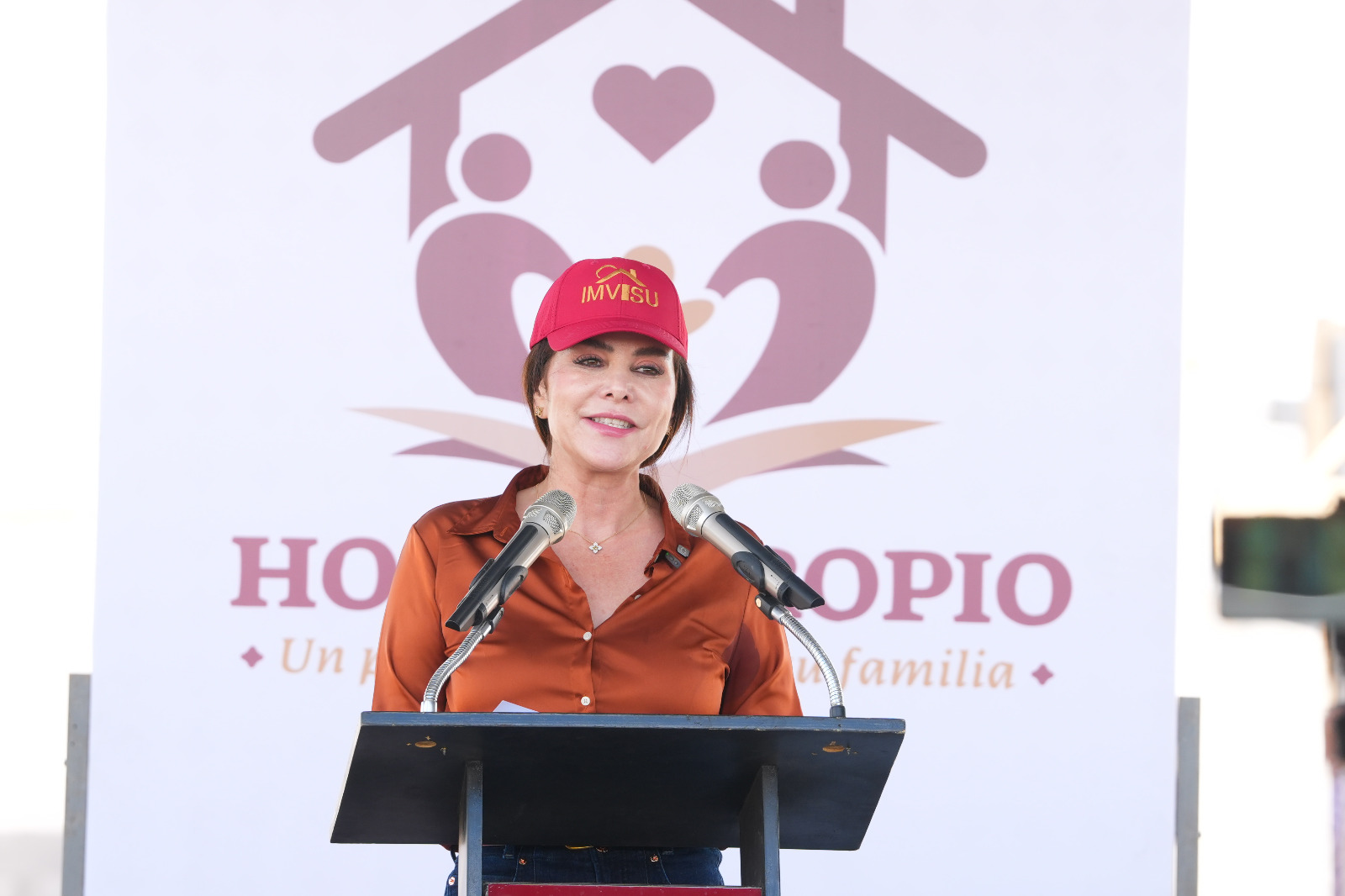CARMEN LILIA ENTREGA VIVIENDA DIGNA Y ARRANCA NUEVA ETAPA DE 62 CASAS EN EL PROGRESO